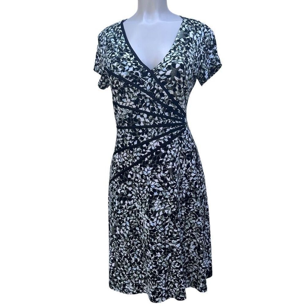 Connected Faux Wrap Dress Women's 10P Short Sleeve Abstract V-Neck Knee Length